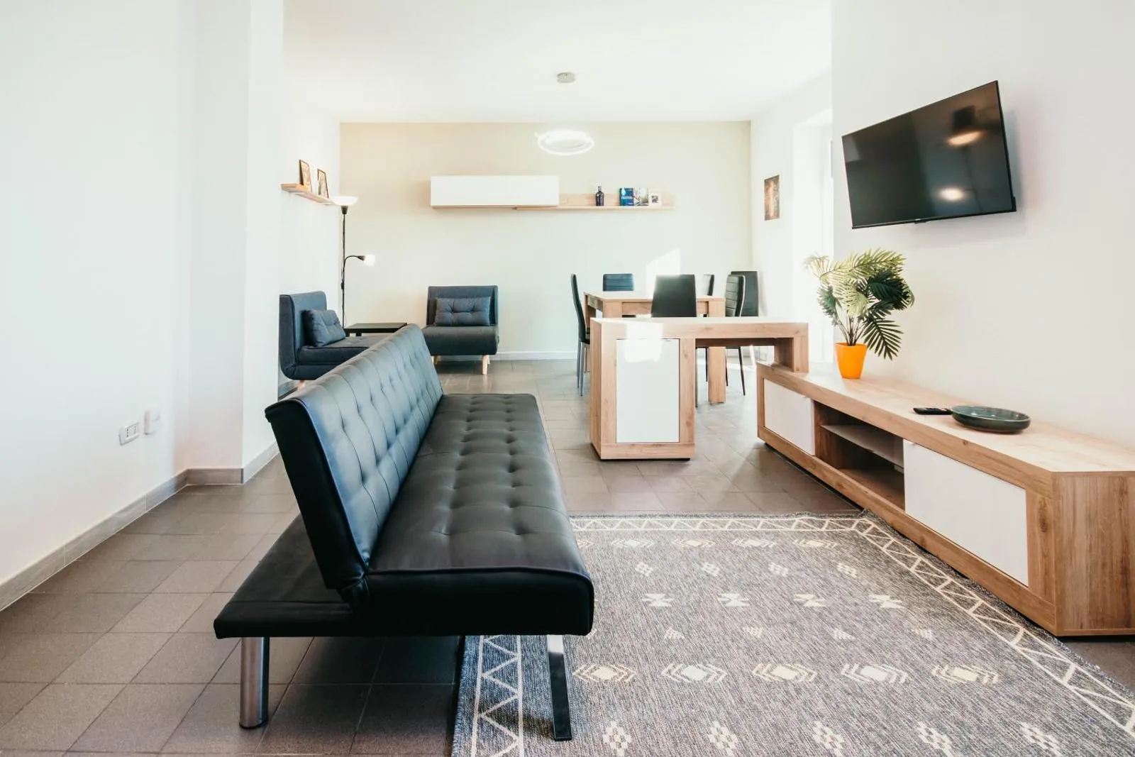 Bigattera Apartments — 9 appartamenti con cucina a Varese, 