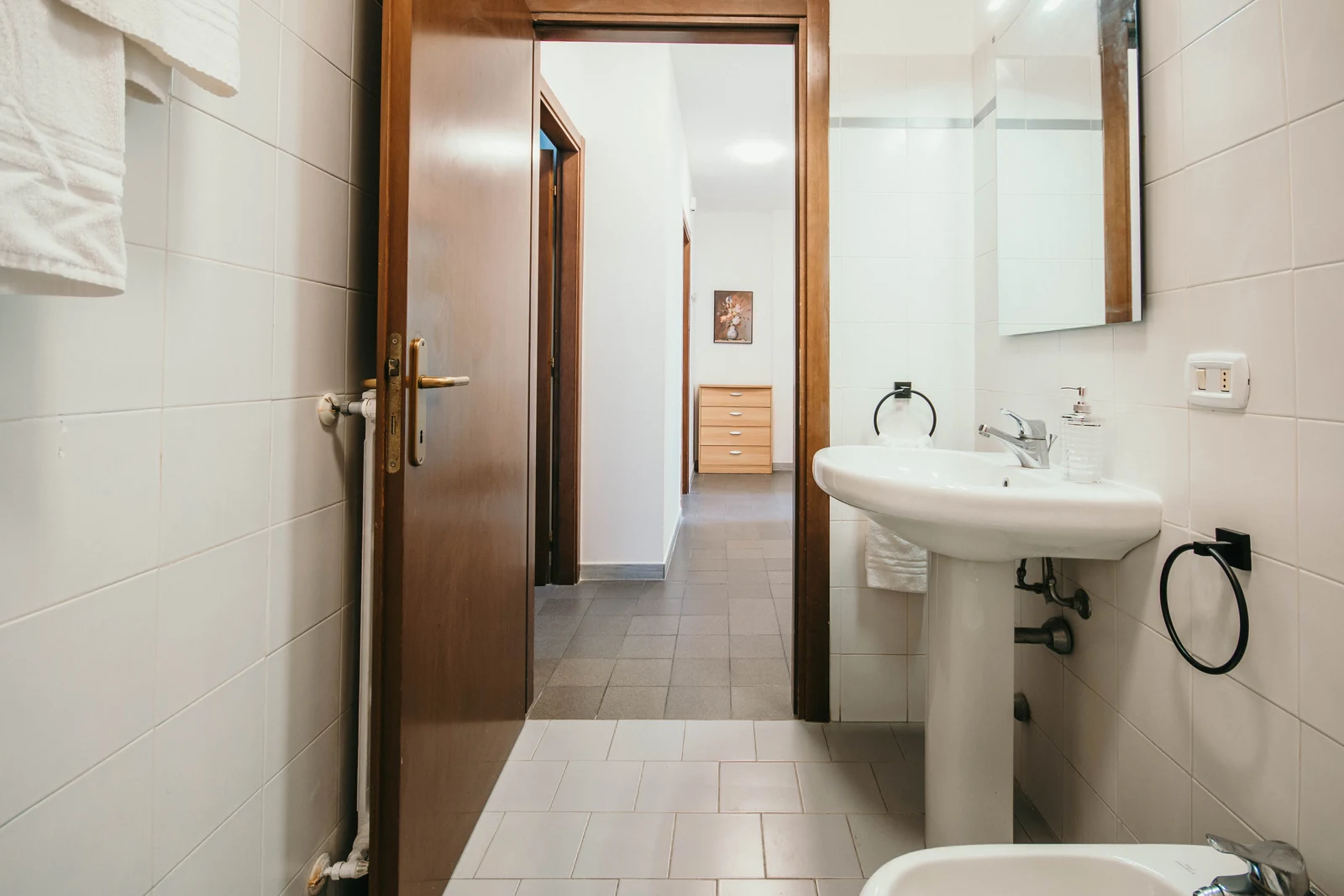 SEQUOIA &middot; Appartamento Deluxe con 2 Camere da Letto — Bigattera Apartments, Varese